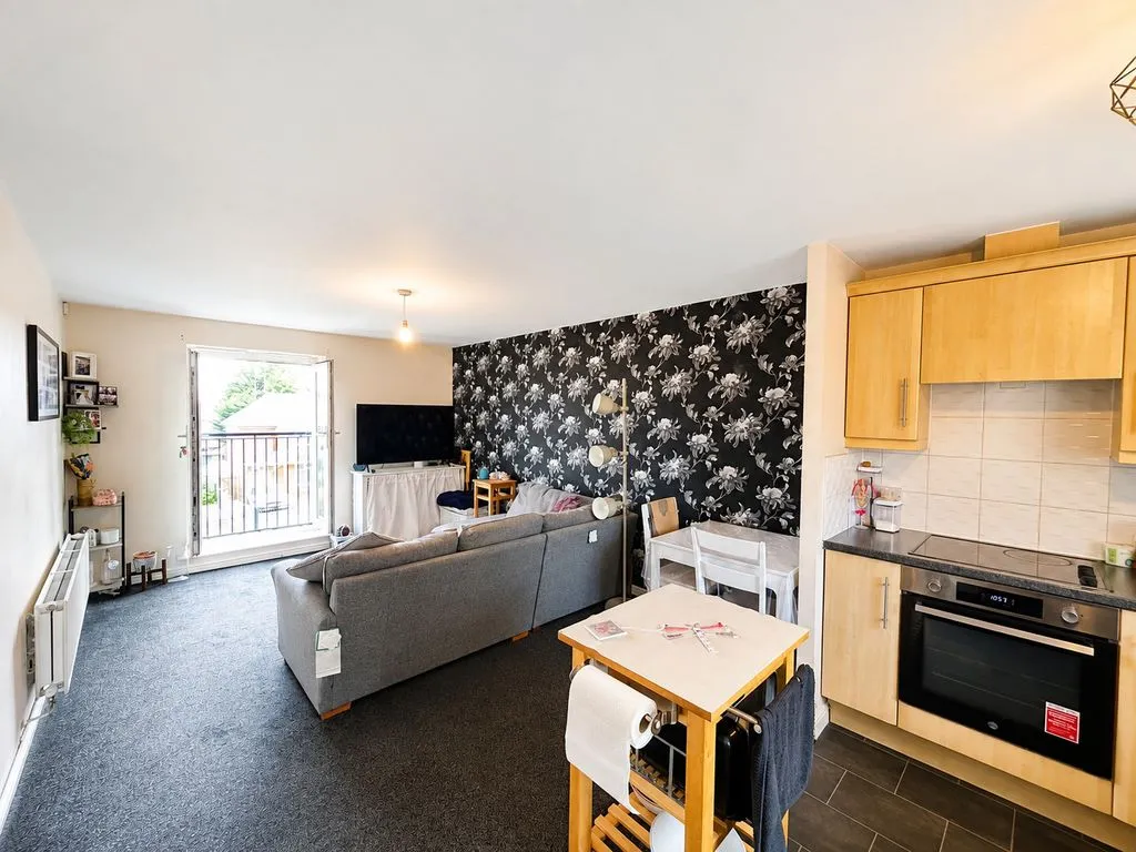 Walker Road, Walsall, WS3, photo 2
