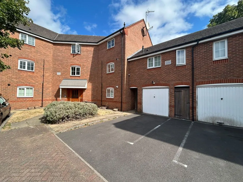 2 bed flat for sale, Walker Road, Walsall, WS3