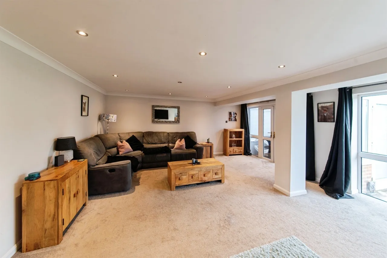 Ancaster Drive, Sleaford, photo 6