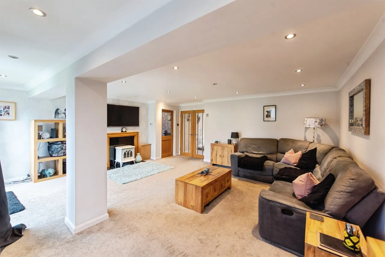 Ancaster Drive, Sleaford, photo 5