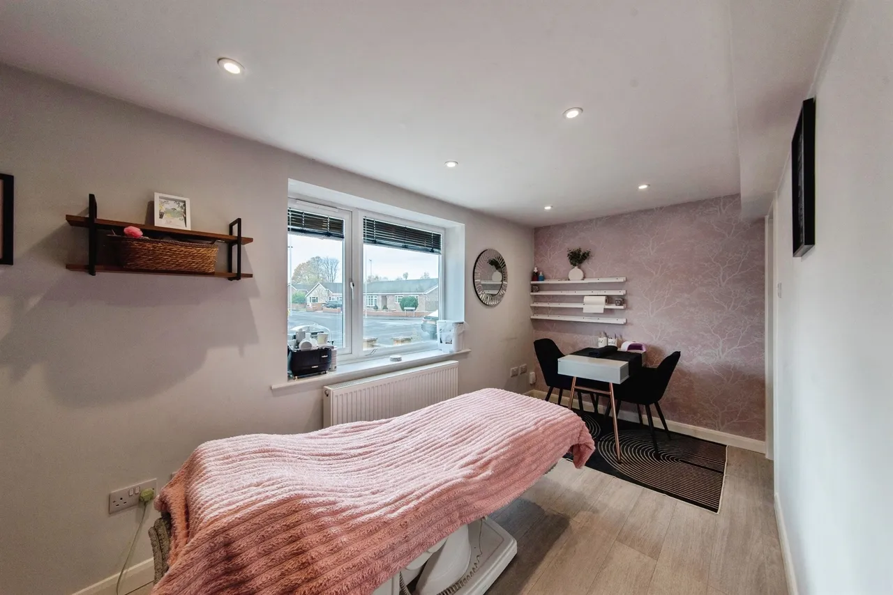 Ancaster Drive, Sleaford, photo 12