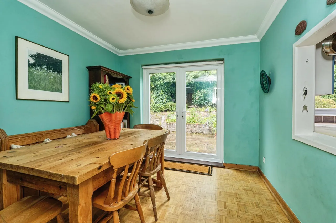 Guildford Road, Farnham, GU10, photo 8