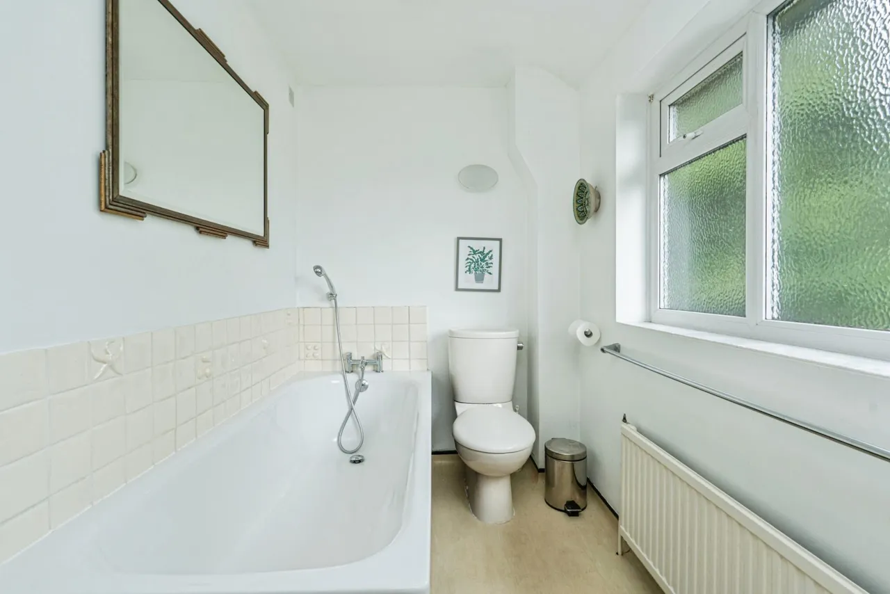 Guildford Road, Farnham, GU10, photo 19