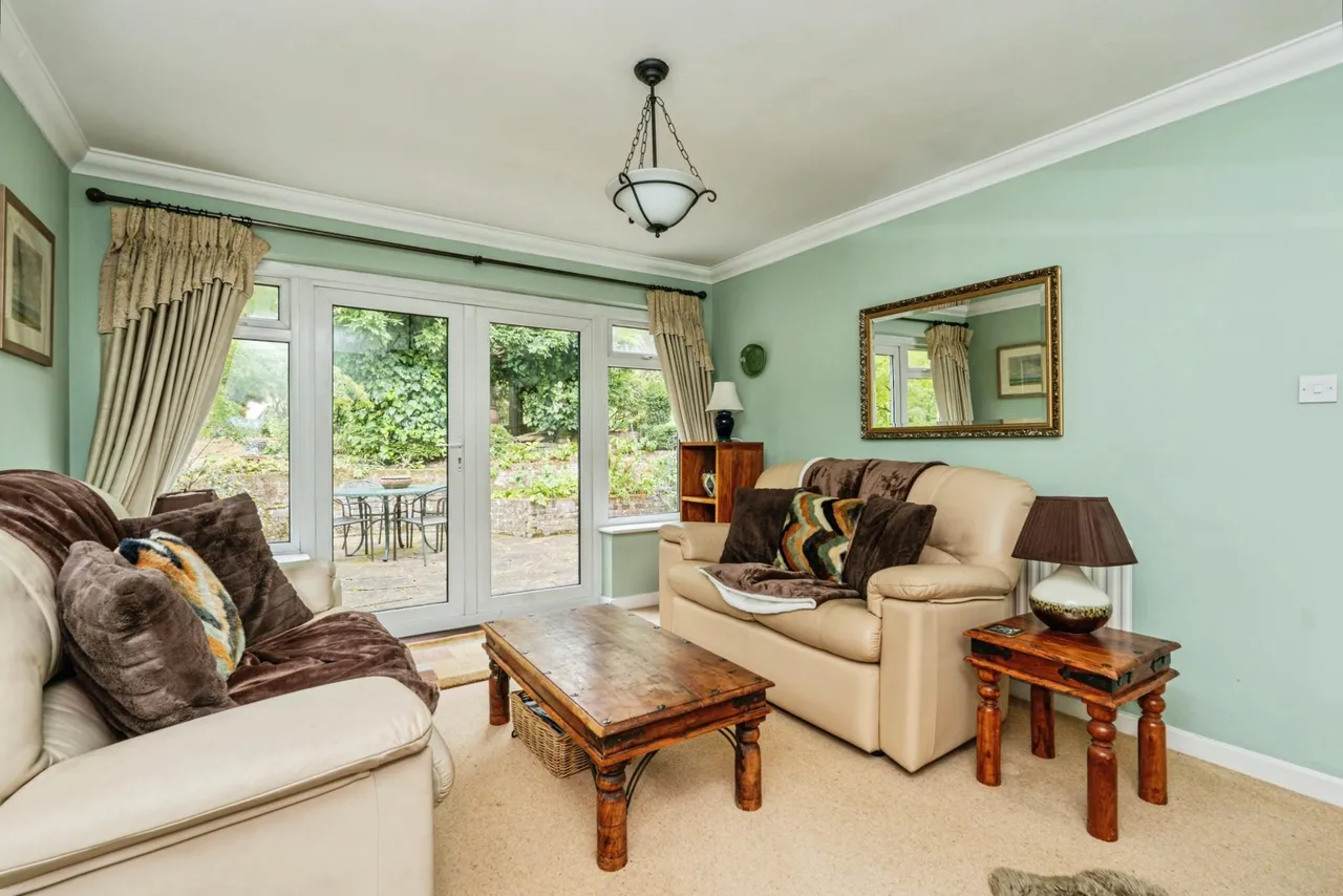 Guildford Road, Farnham, GU10, photo 5