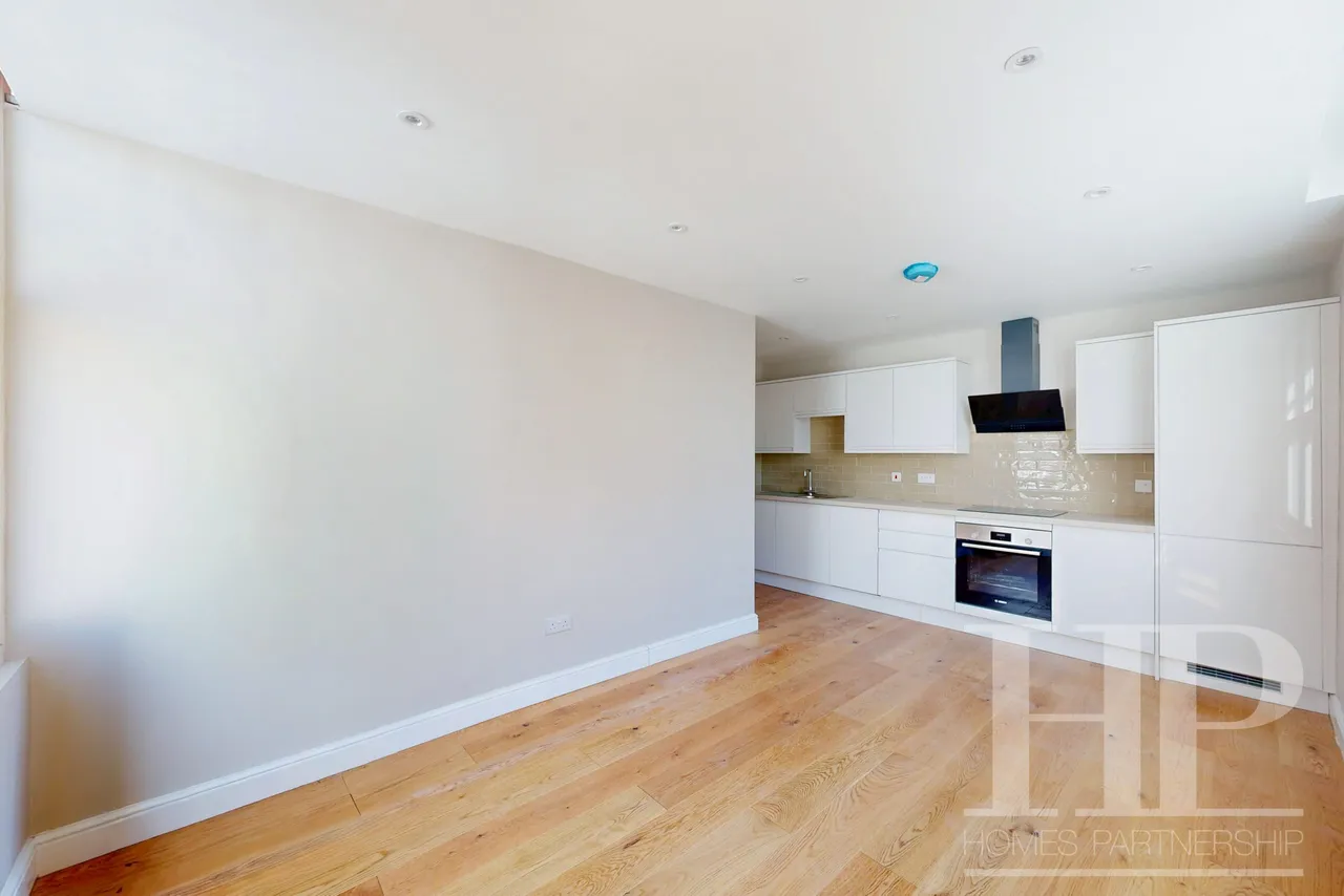 East Park, Crawley, RH10, photo 3