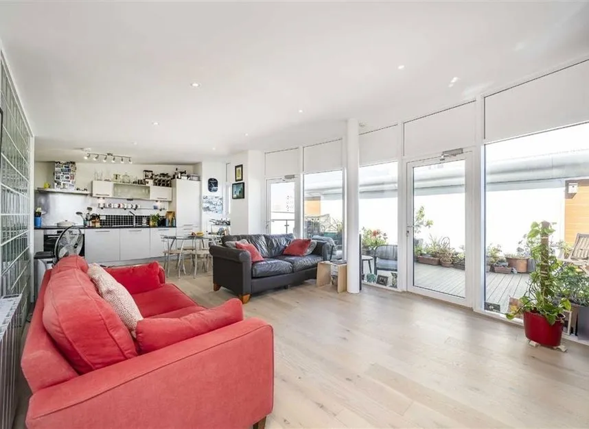 Palmers Road, Bethnal Green, E2, photo 5