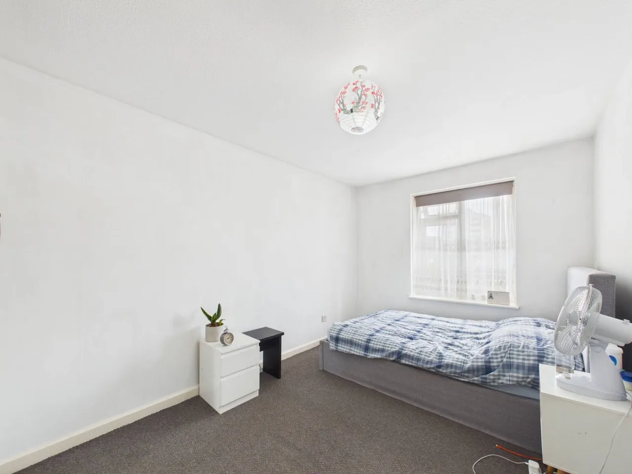 Feltham, Middlesex, photo 10
