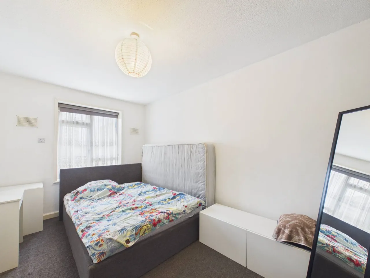 Feltham, Middlesex, photo 9