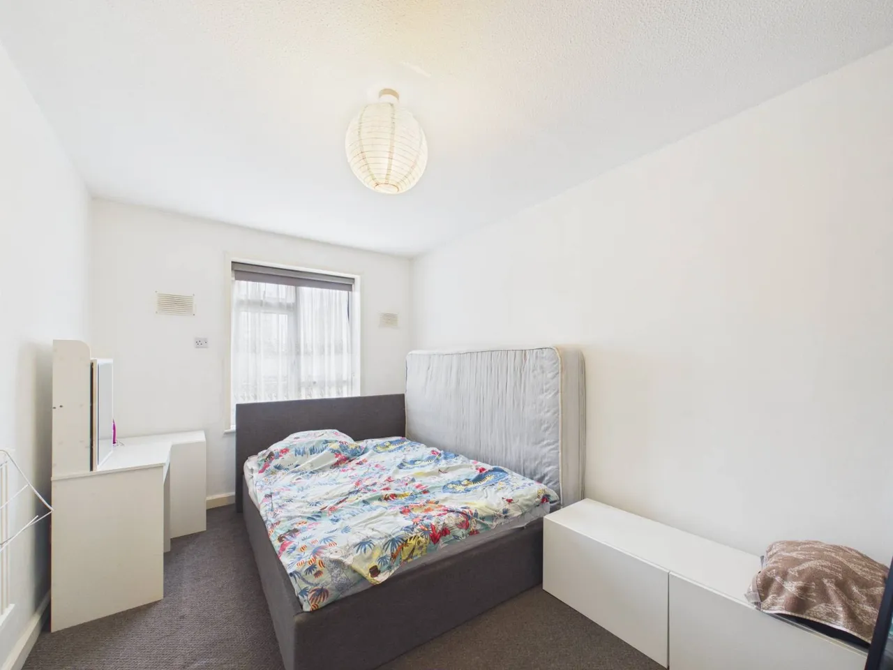 Feltham, Middlesex, photo 7