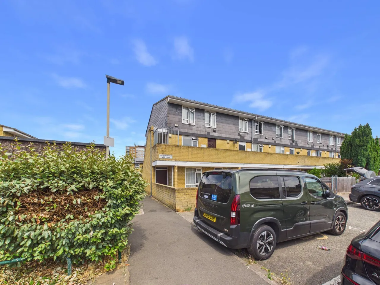 2 bed southern avenue, feltham, middlesex,tw14 for sale, Feltham, Middlesex