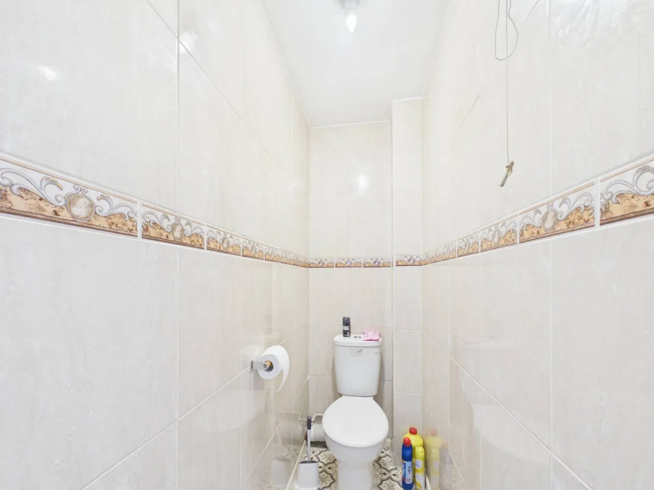 Feltham, Middlesex, photo 15