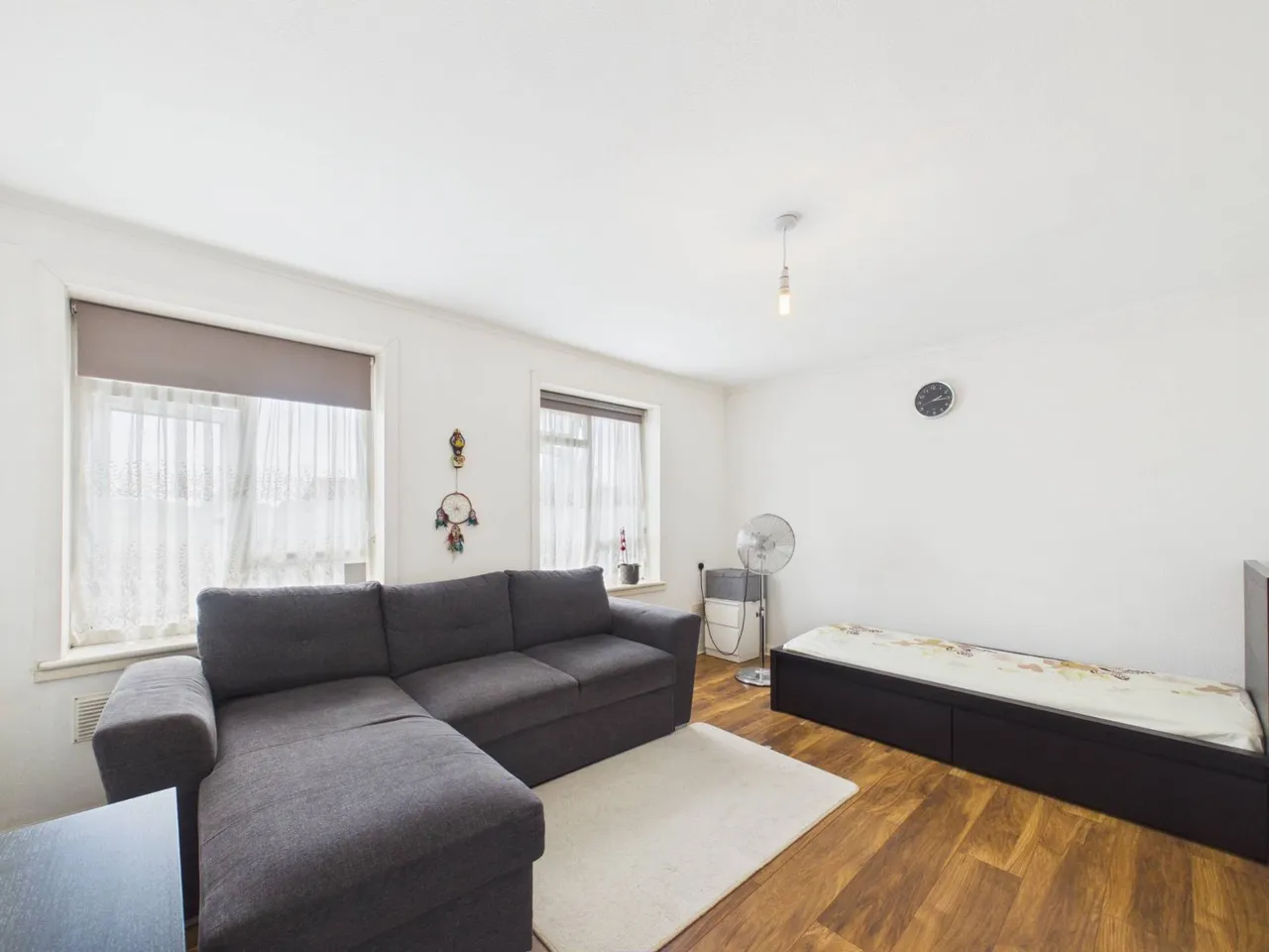 Feltham, Middlesex, photo 5