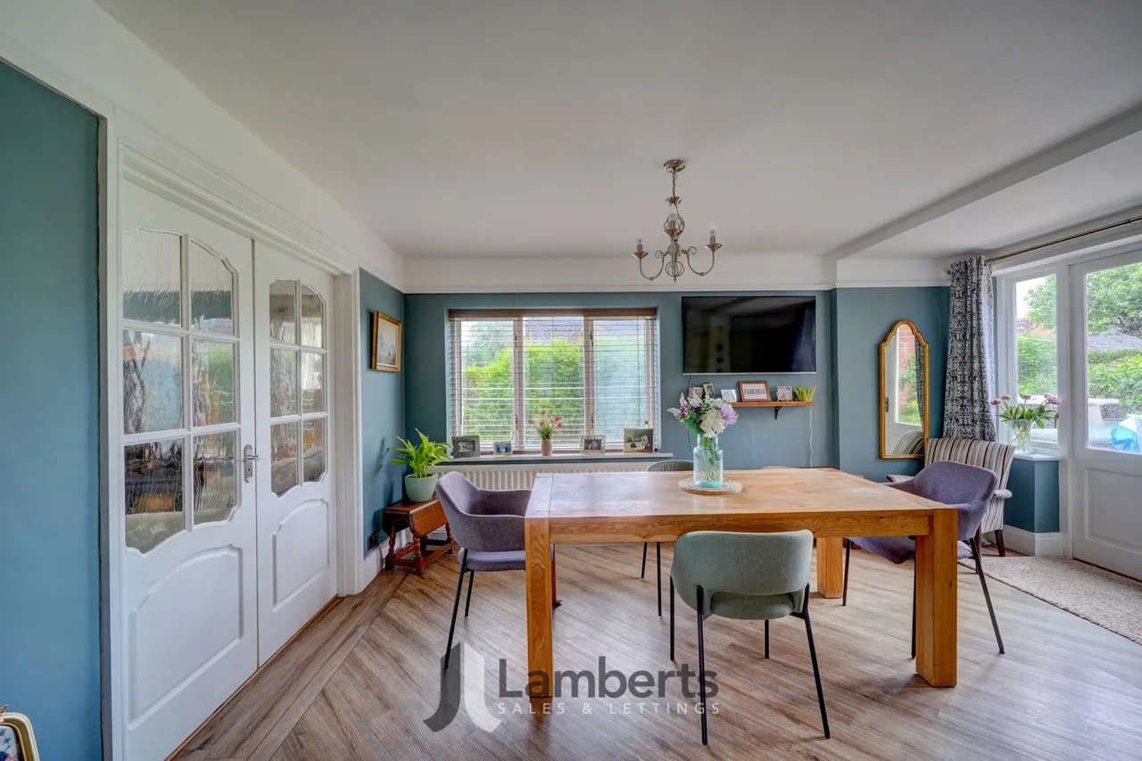 174 Alcester Road, Studley, photo 4