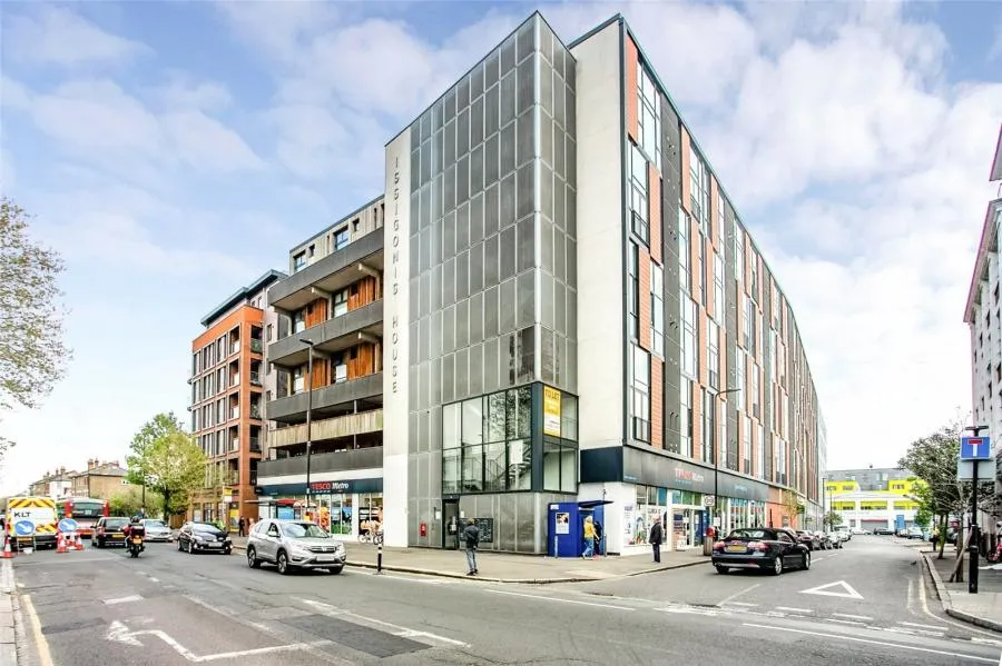 Cowley Road, London, W3, photo 9