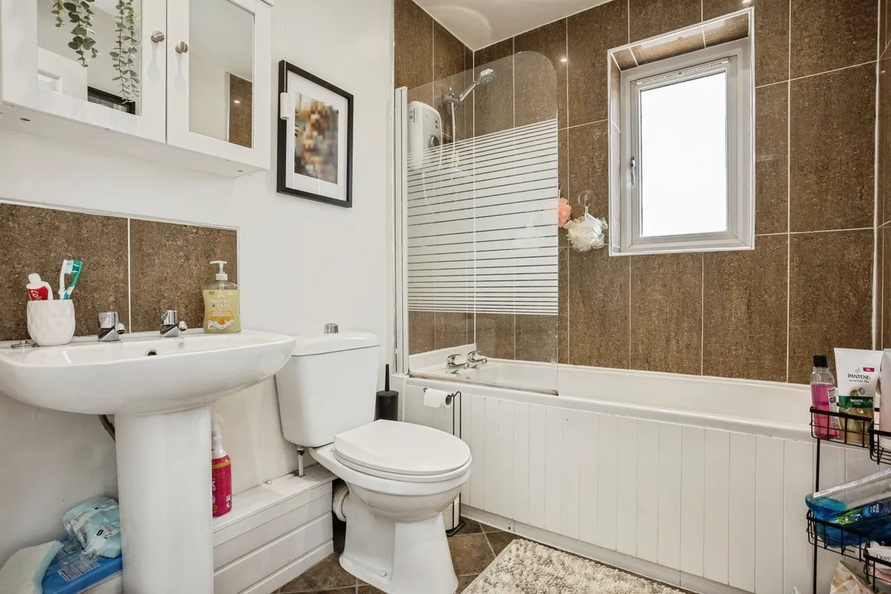 Wren Close, Syston, LE7, photo 14