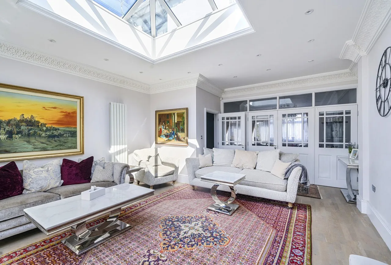 Fairfields Close, London, NW9 0PH, photo 3