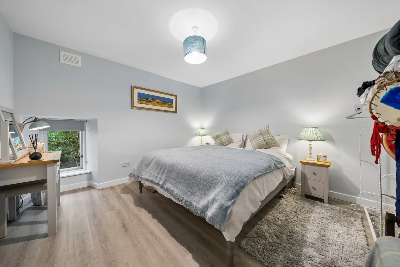 Shore Road, Cove, G84, photo 22