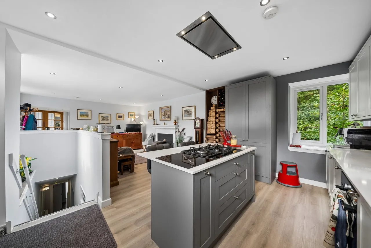 Shore Road, Cove, G84, photo 6