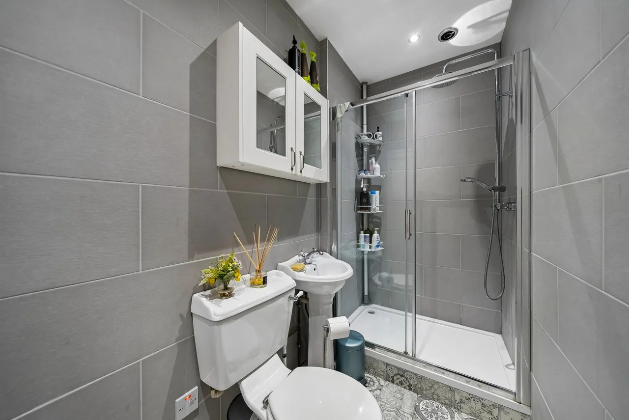 Shore Road, Cove, G84, photo 21