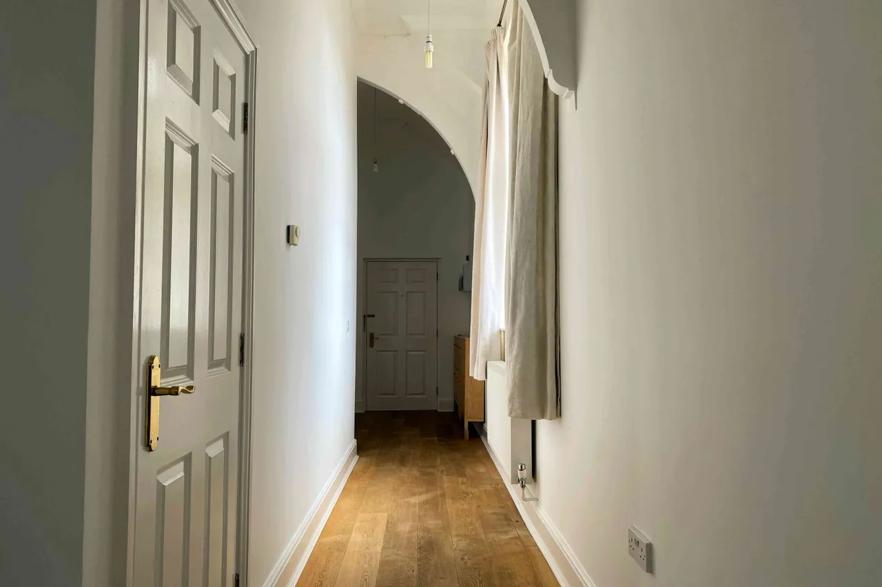Lavender Close, Leatherhead, KT22, photo 4