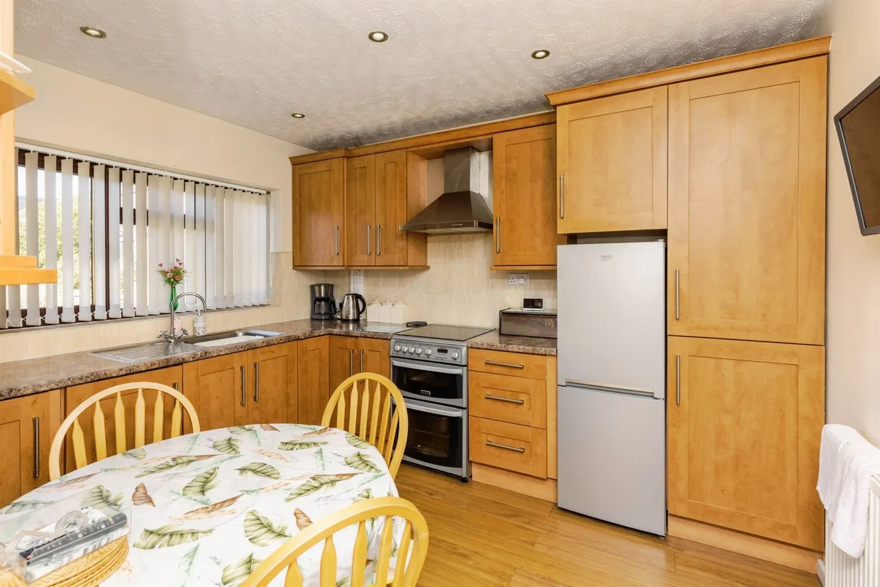 Tanglewood Court, Bradford, photo 4