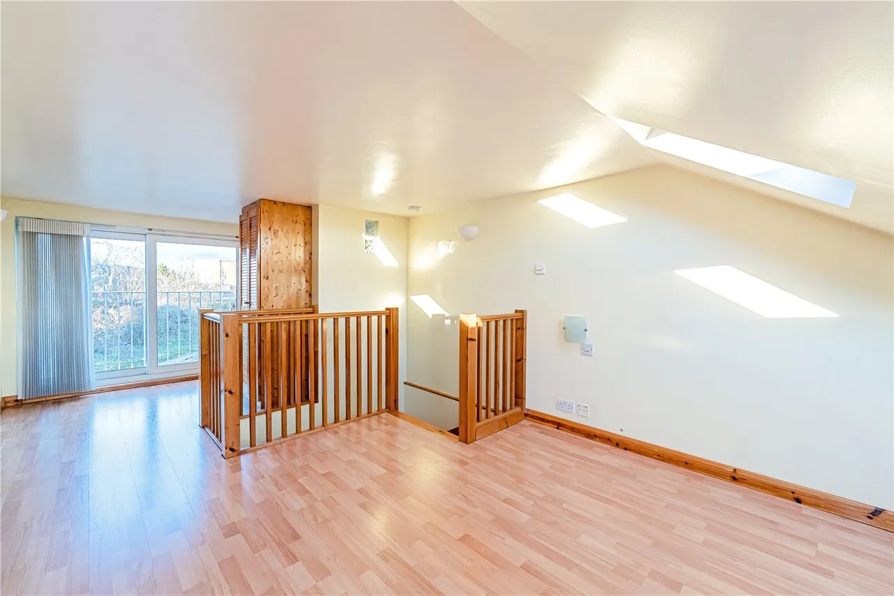 Wordsworth Road, Hampton, TW12 1ET, photo 11