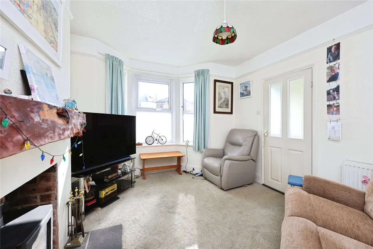 Cross Street, Sandown, PO36, photo 4