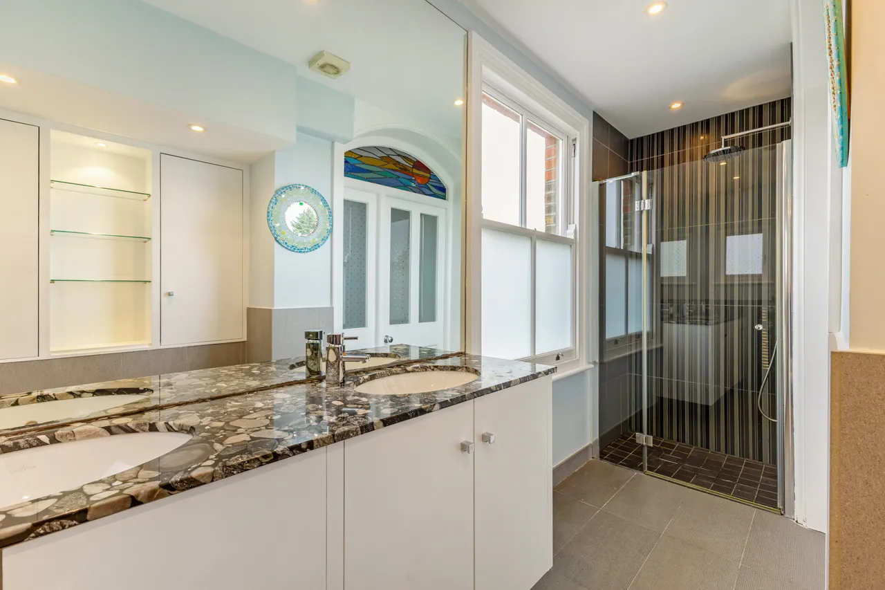 Bridgeman Road, Teddington, TW11, photo 12