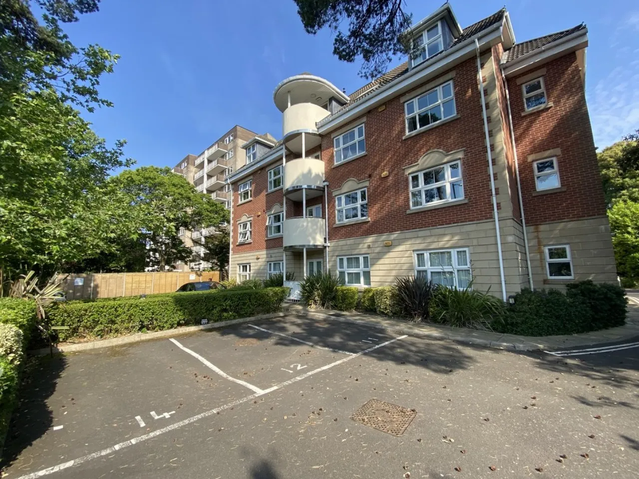 2 bed flat for sale — Christchurch Road, Bournemouth