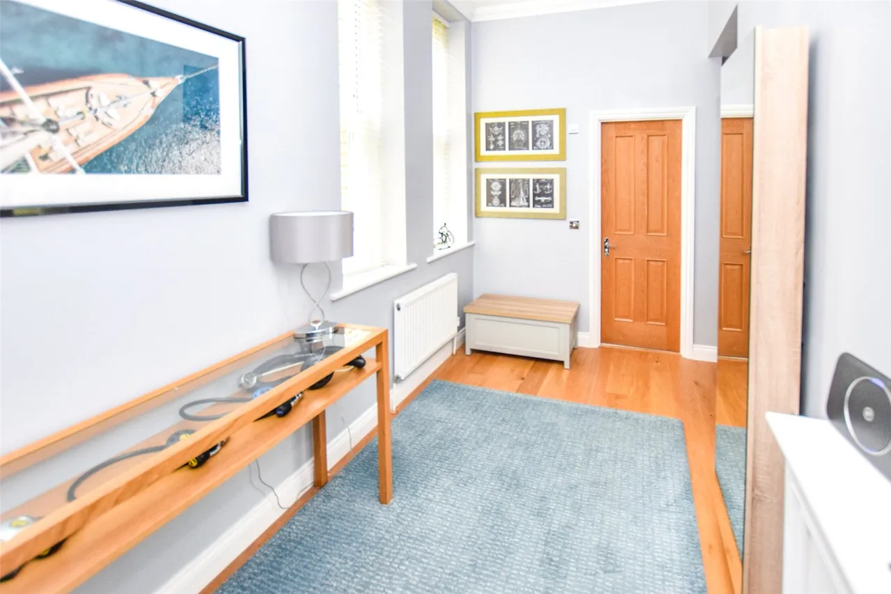 Farnborough Road, Farnborough, Hampshire, GU14 7JG, photo 13