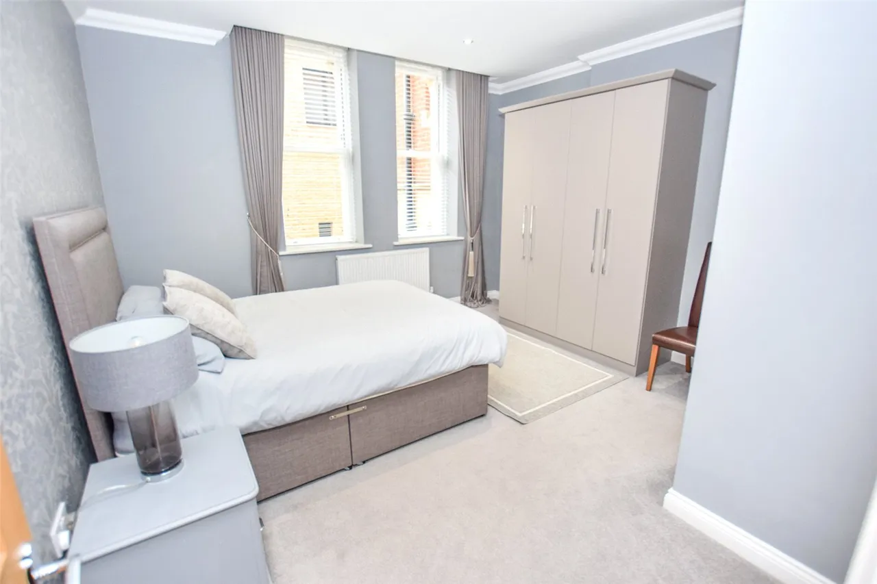 Farnborough Road, Farnborough, Hampshire, GU14 7JG, photo 11