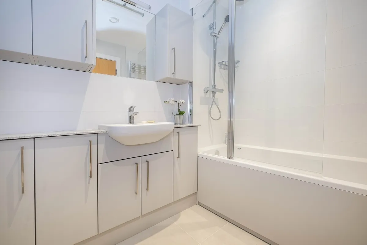 Avante Court Kingston Upon Thames KT1, photo 8
