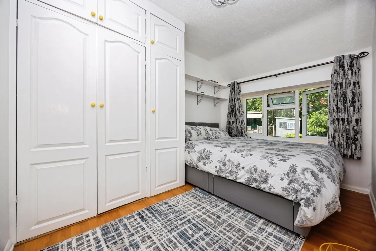 Woodside Road, Guildford, GU2, photo 7