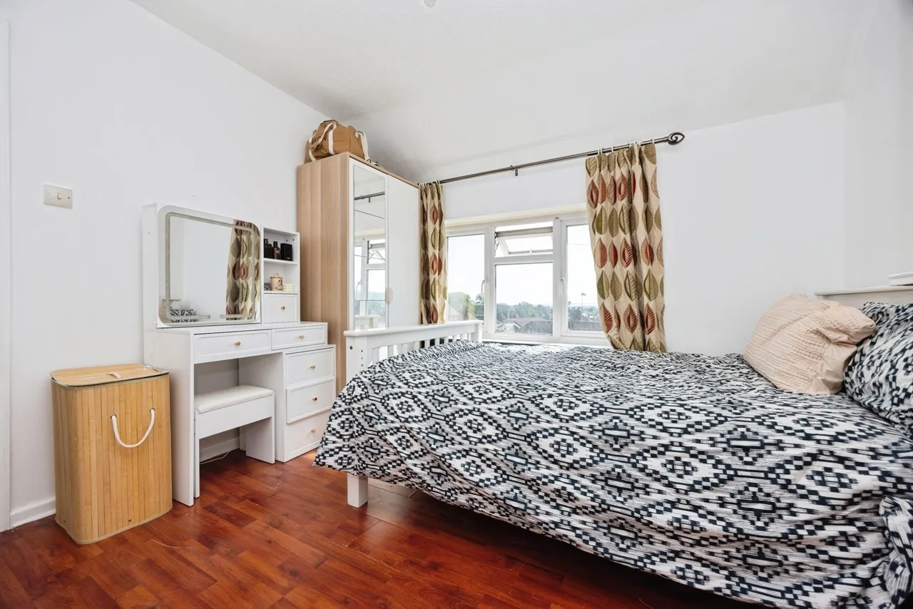Woodside Road, Guildford, GU2, photo 9
