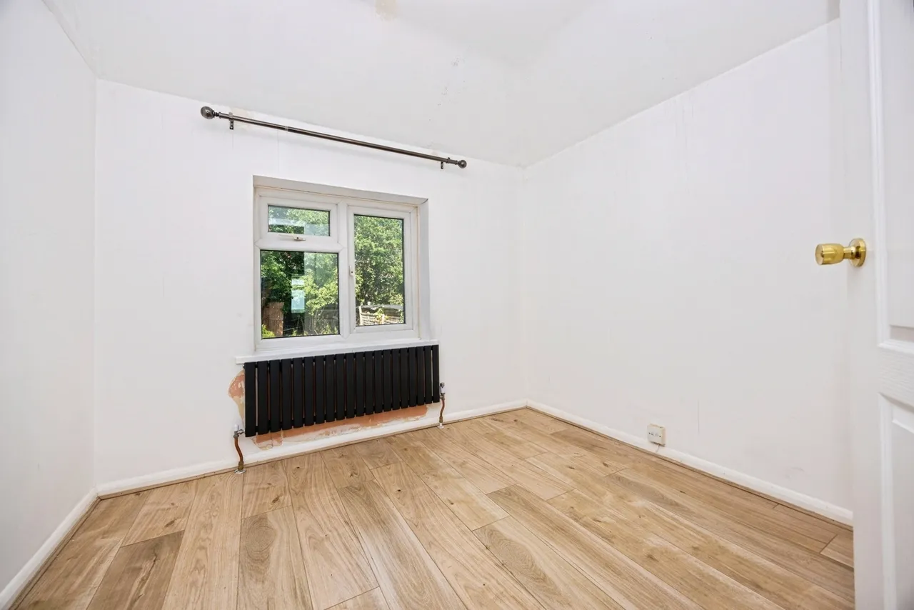 Woodside Road, Guildford, GU2, photo 8