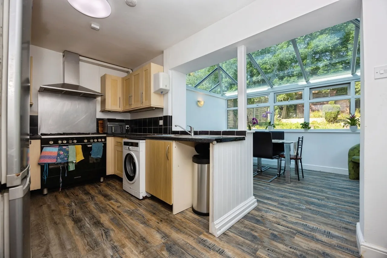 Woodside Road, Guildford, GU2, photo 3