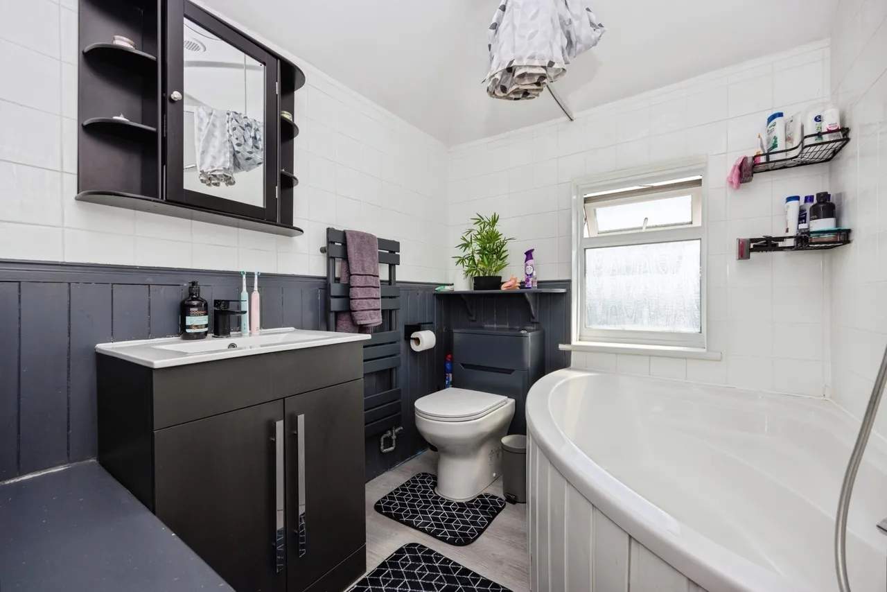 Woodside Road, Guildford, GU2, photo 5