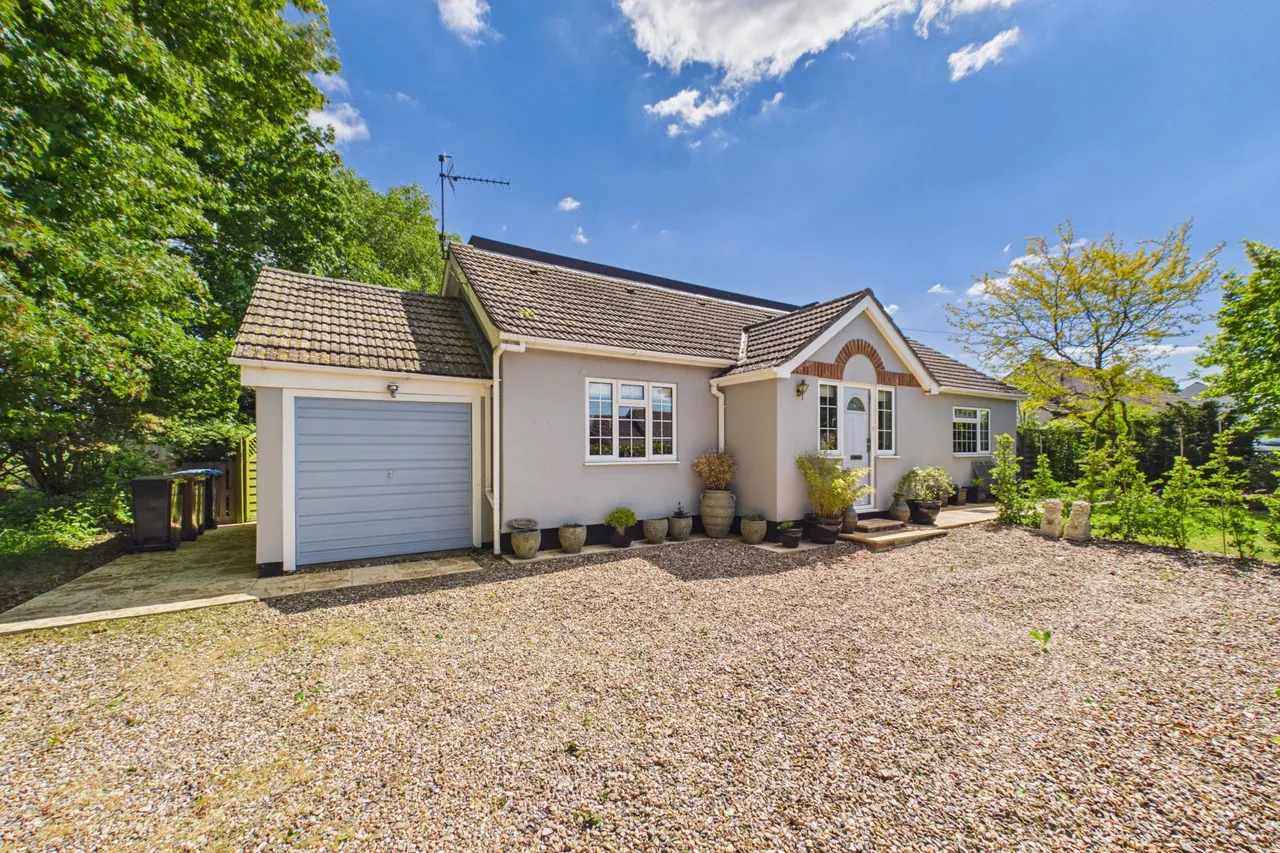 Hawes Lane, Norton, photo 33