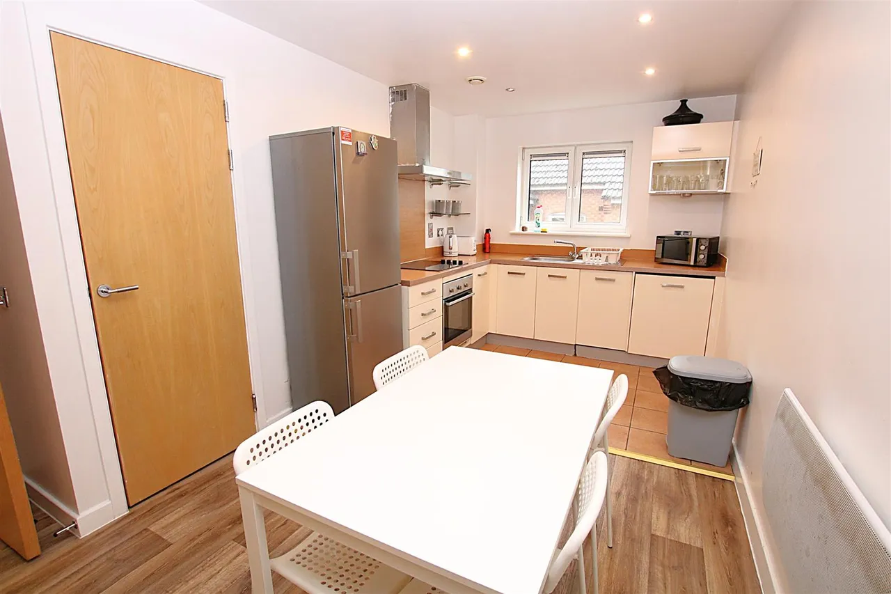 Sigma House, 2 bedroom, 2 bathroom Apartment, photo 6