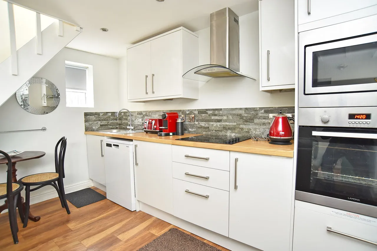 Russell Street, Harrogate, HG2, photo 7