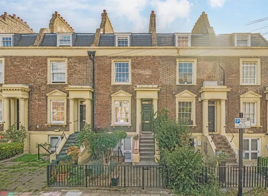 3 bed flat for sale, Lilford Road, Camberwell, SE5
