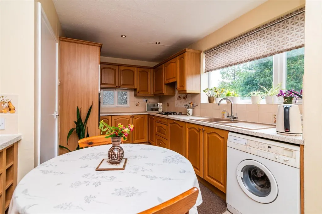 Padleys Lane, Burton Joyce, photo 9