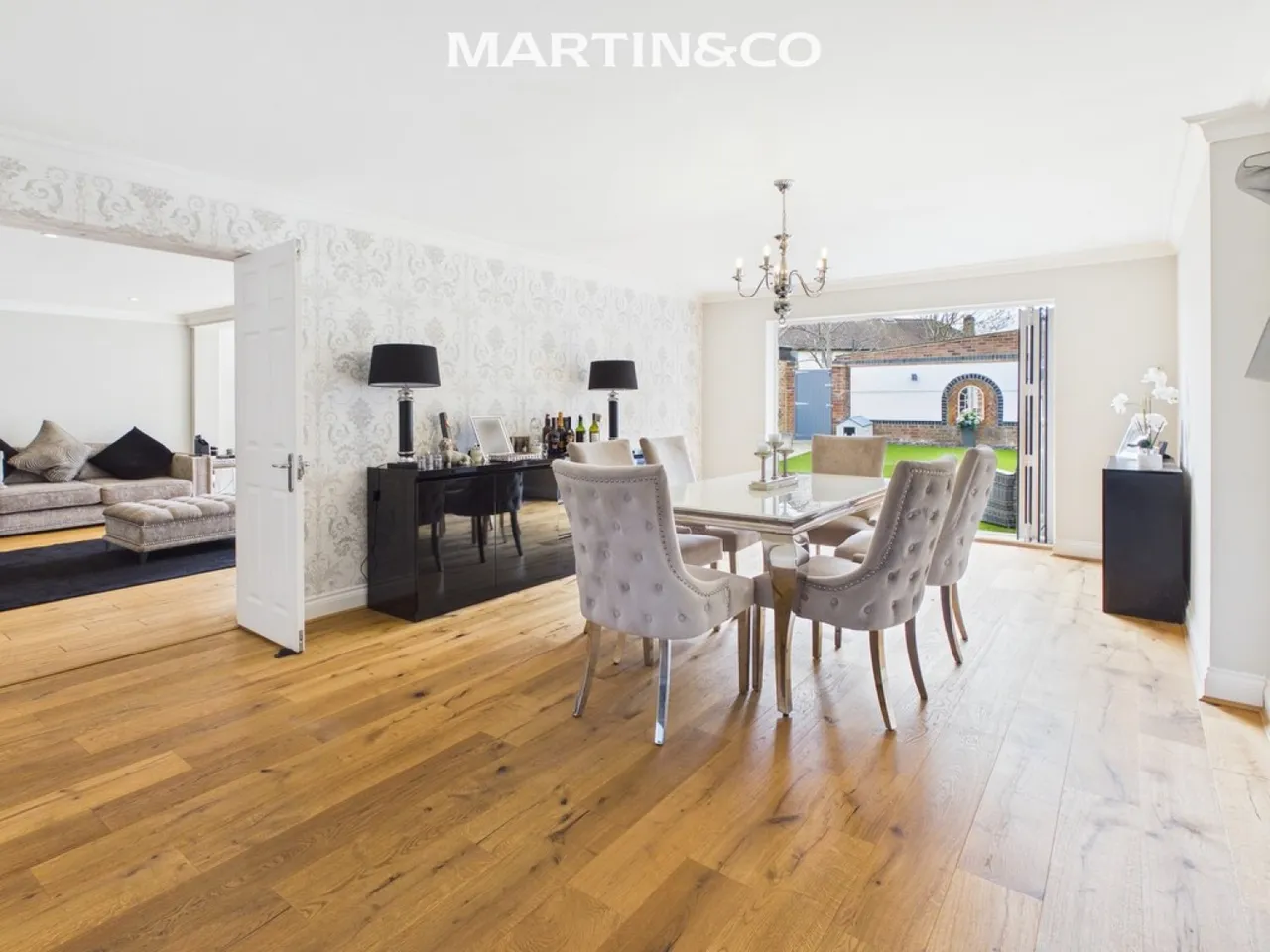 Harcourt Close, Egham, photo 6