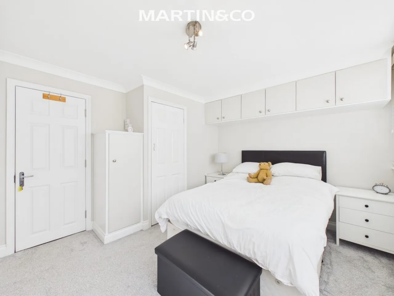 Harcourt Close, Egham, photo 10