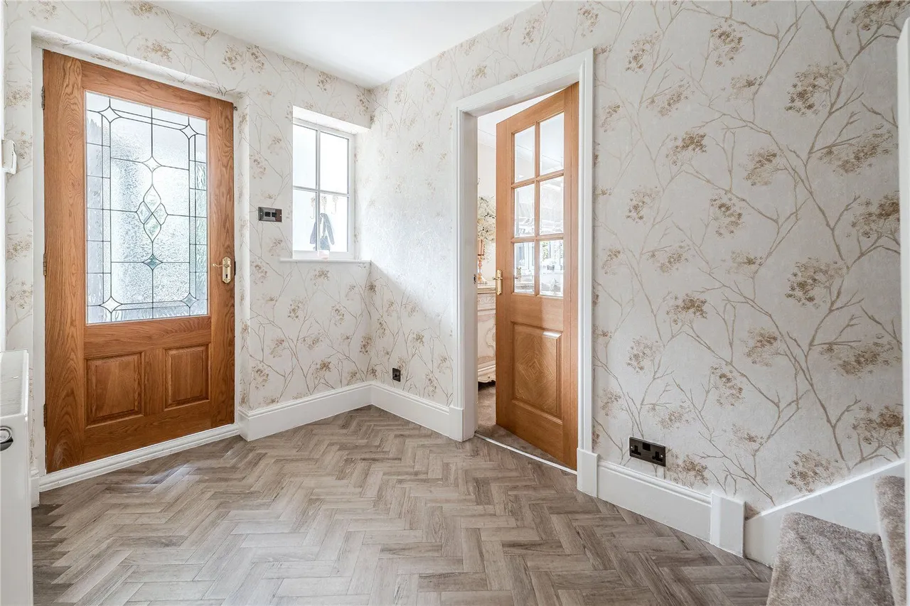 Newlay Grove, Horsforth, LS18, photo 8
