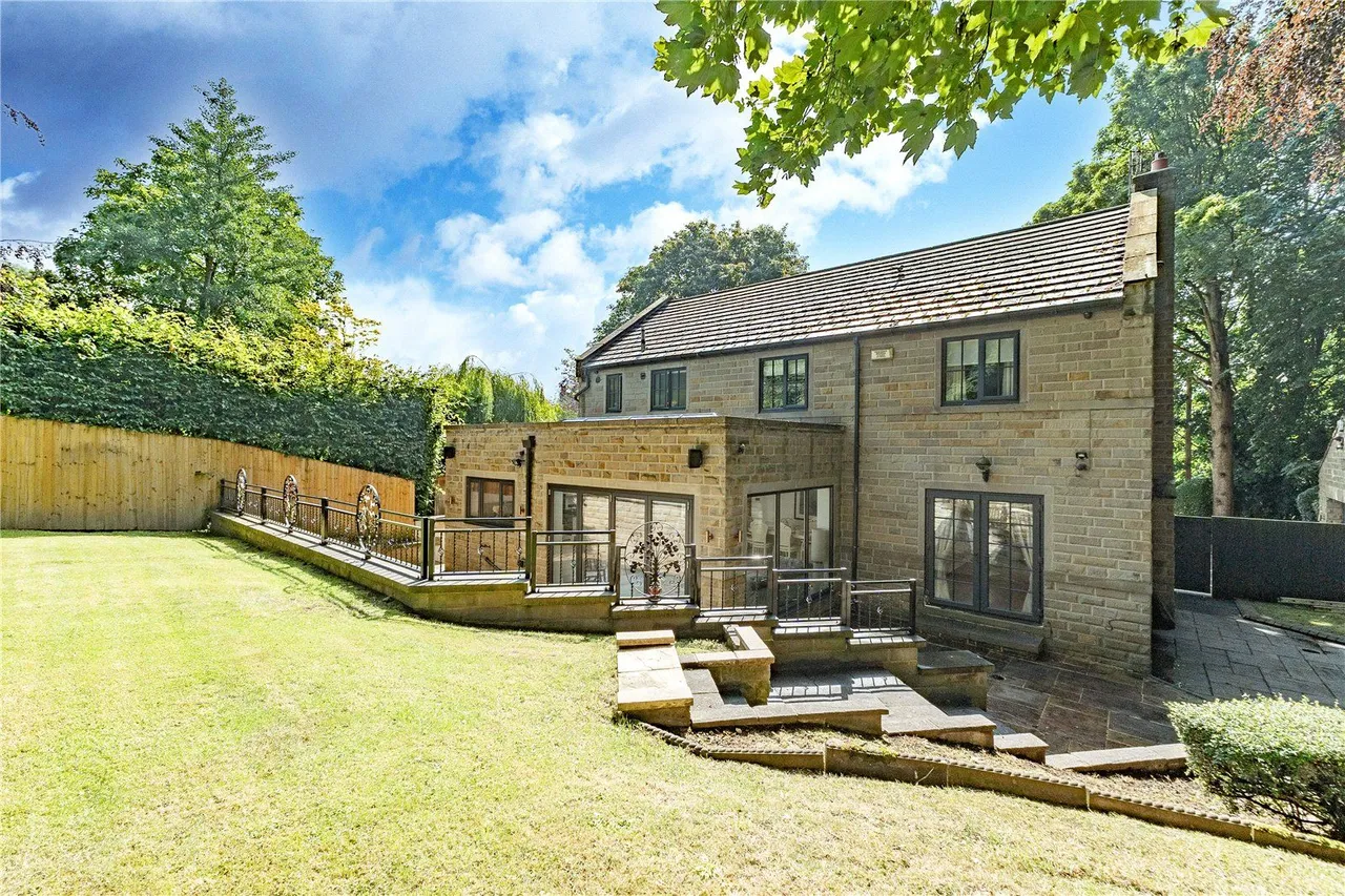 Newlay Grove, Horsforth, LS18, photo 24