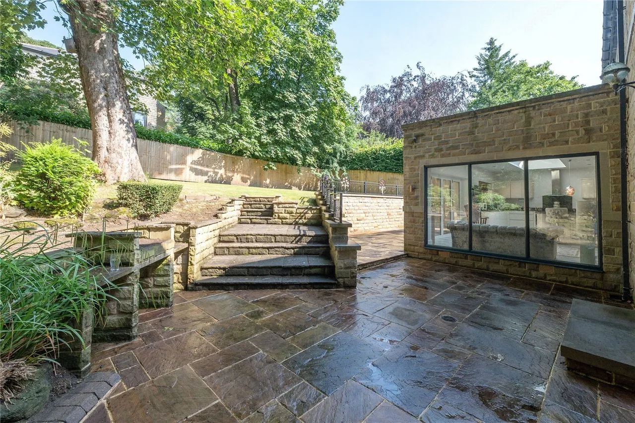Newlay Grove, Horsforth, LS18, photo 28
