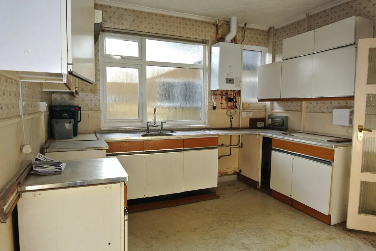 Clarendon Road, Ashford, Surrey, TW15 2QE, photo 5