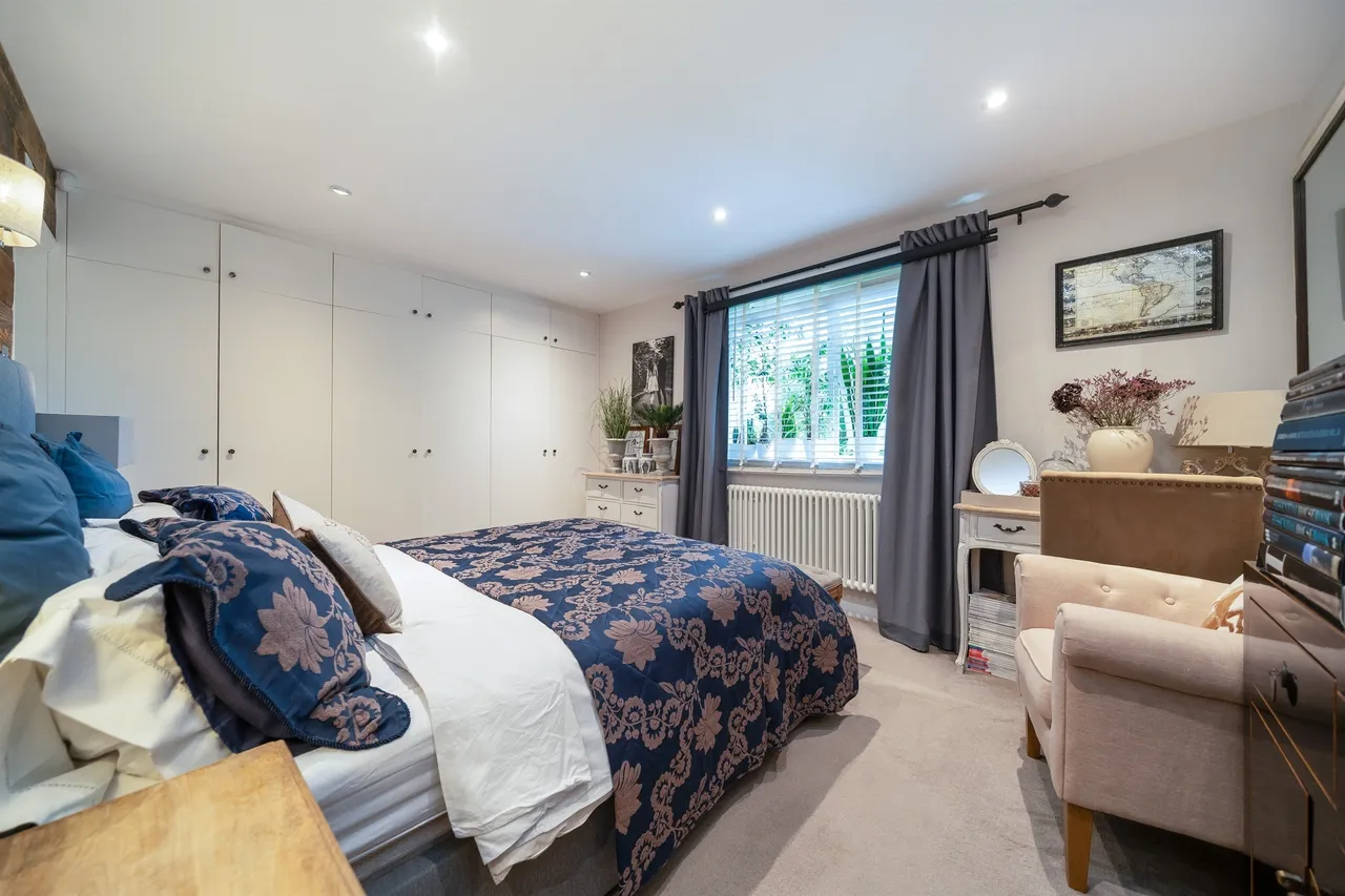 Rickmansworth Road, Watford, WD18, photo 8