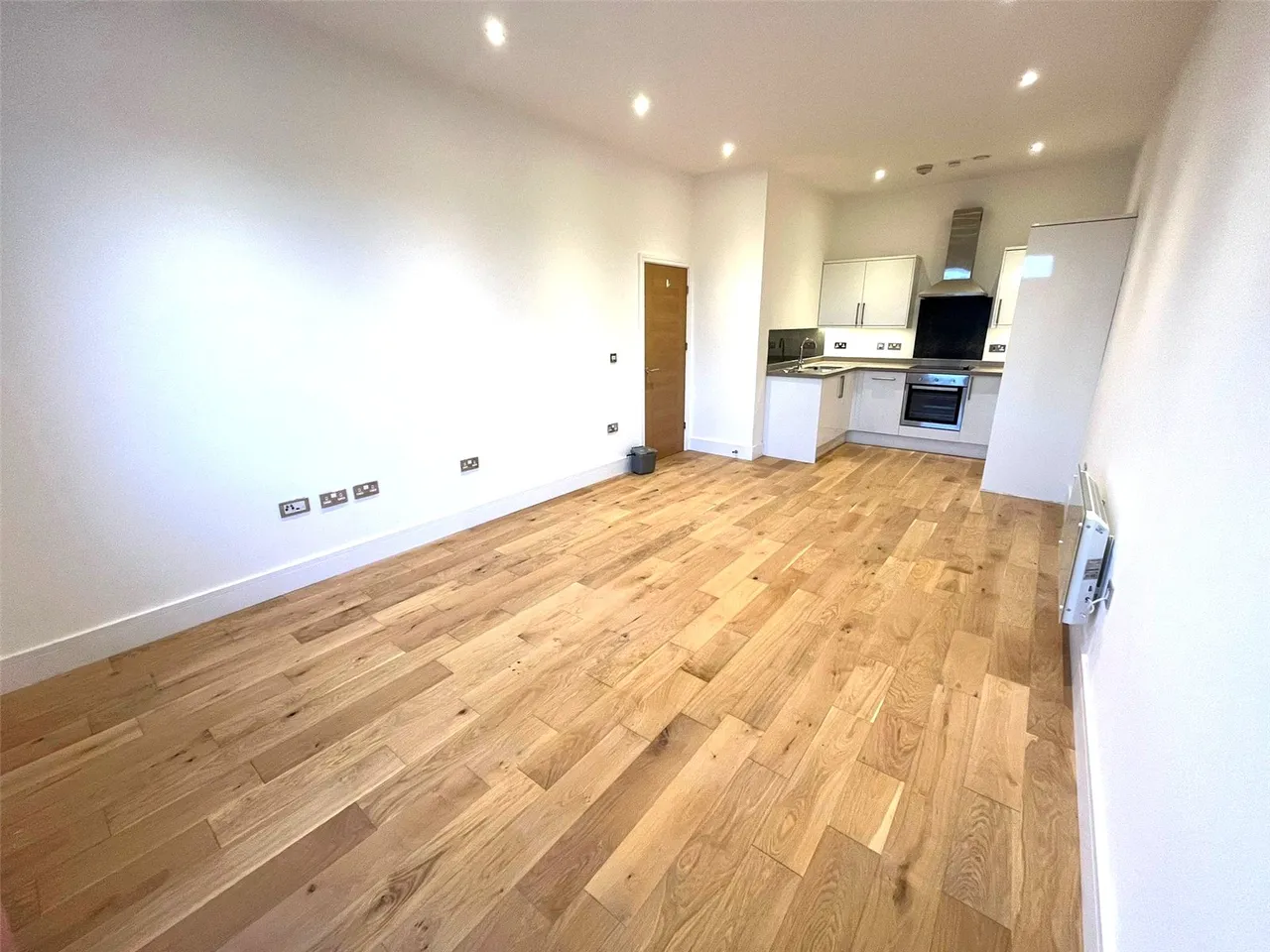 Bartley Way, Hook, Hampshire, RG27 9FG, photo 5